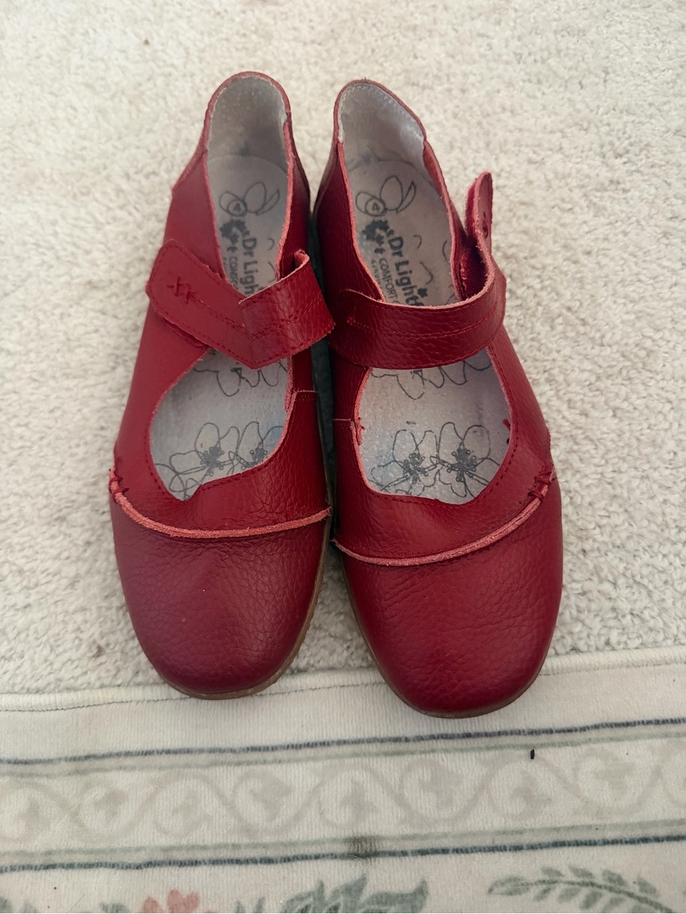 Comfortable Women's Mary Jane Shoes - Red